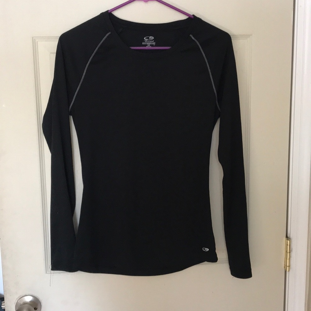 Long sleeve active tee